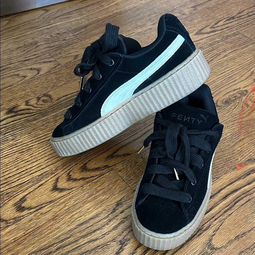NWOT Black and White Puma X Fenty Sneakers Women’s 7.5